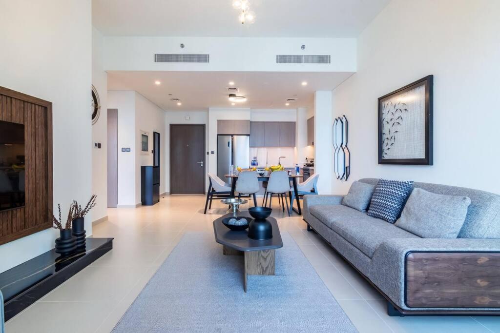 First Class 2br In The Heart Of Downtown * Dubai